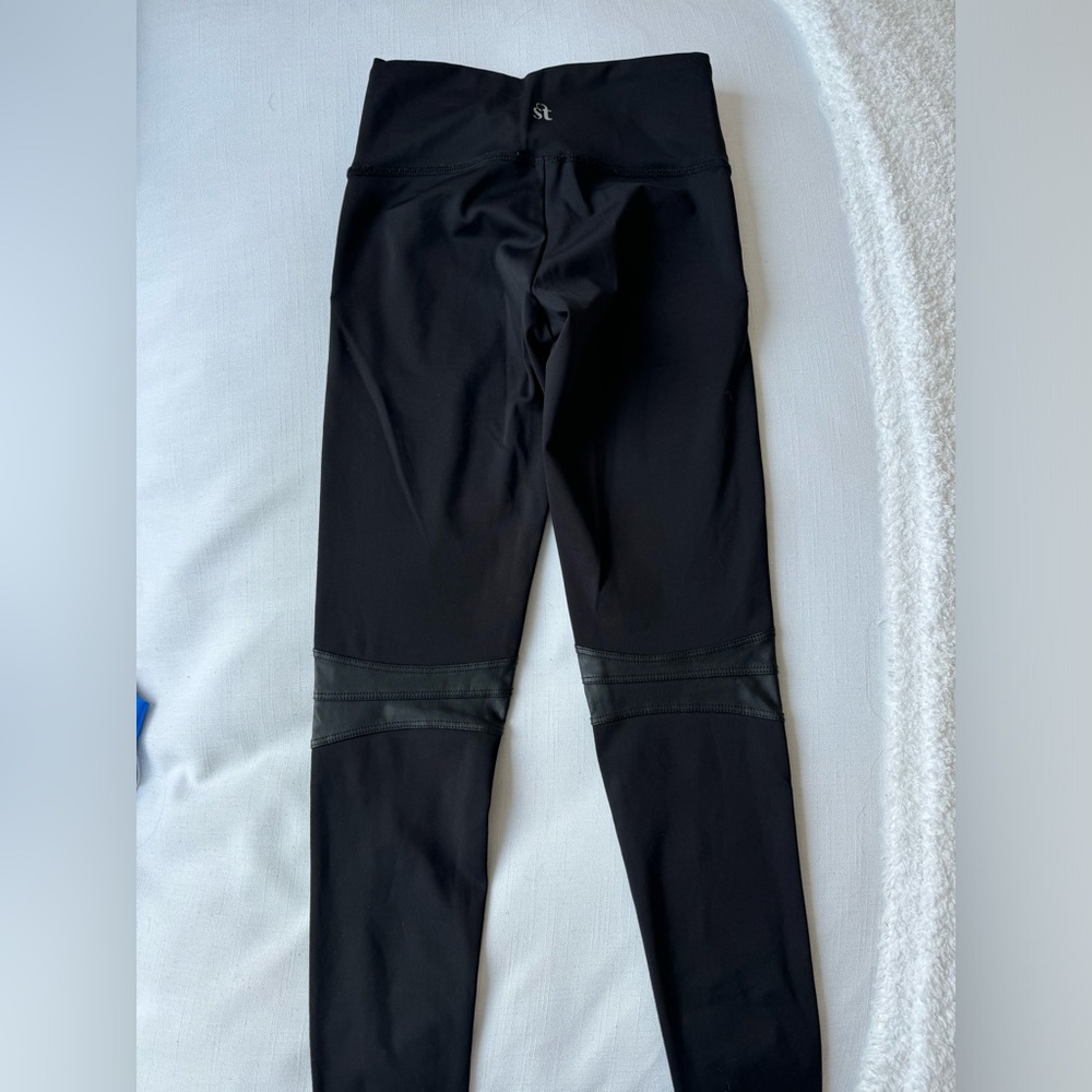 Strut This Leggings purchased from Bandier